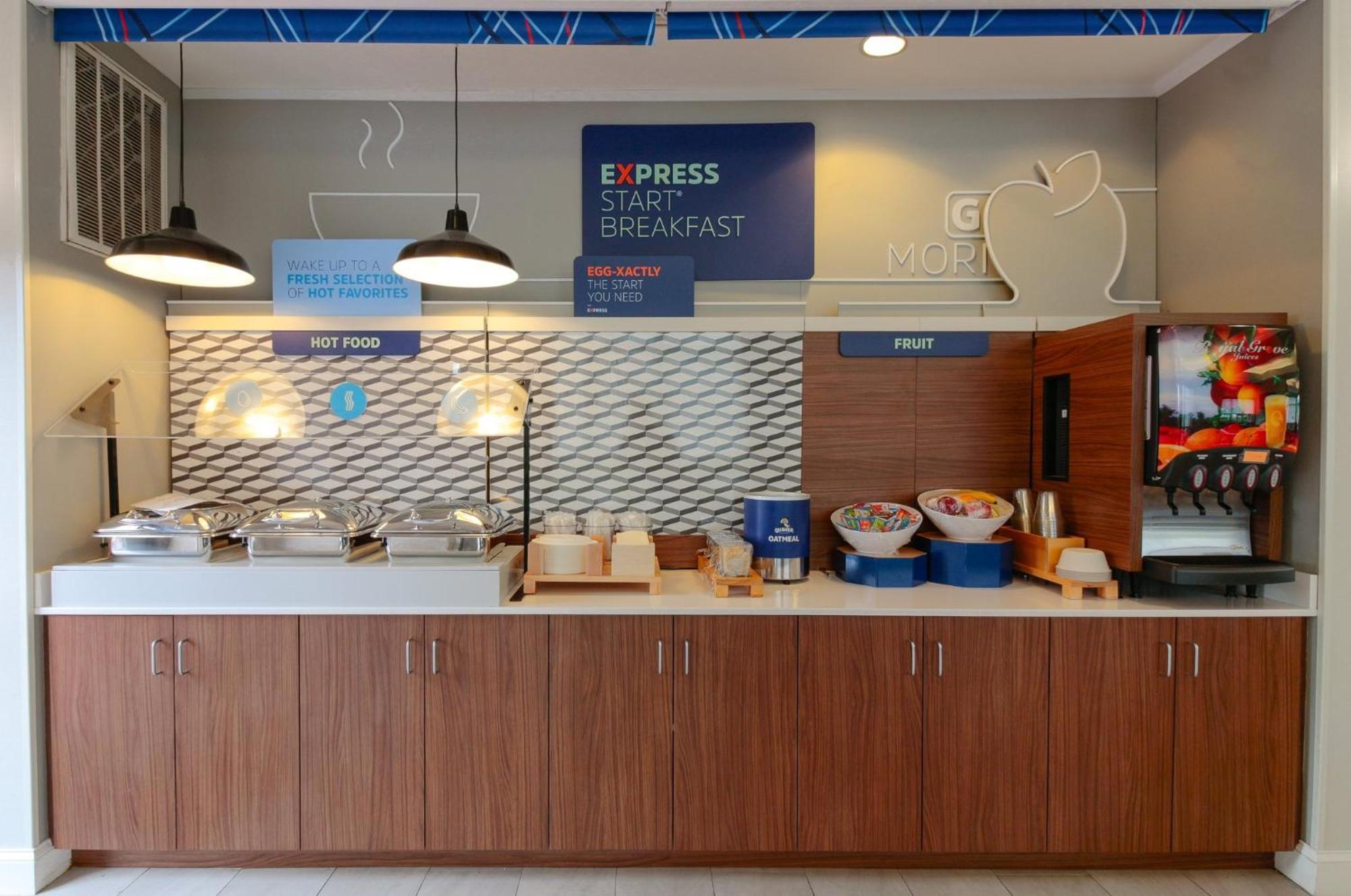Holiday Inn Express Leland - Wilmington Area By Ihg Exteriör bild