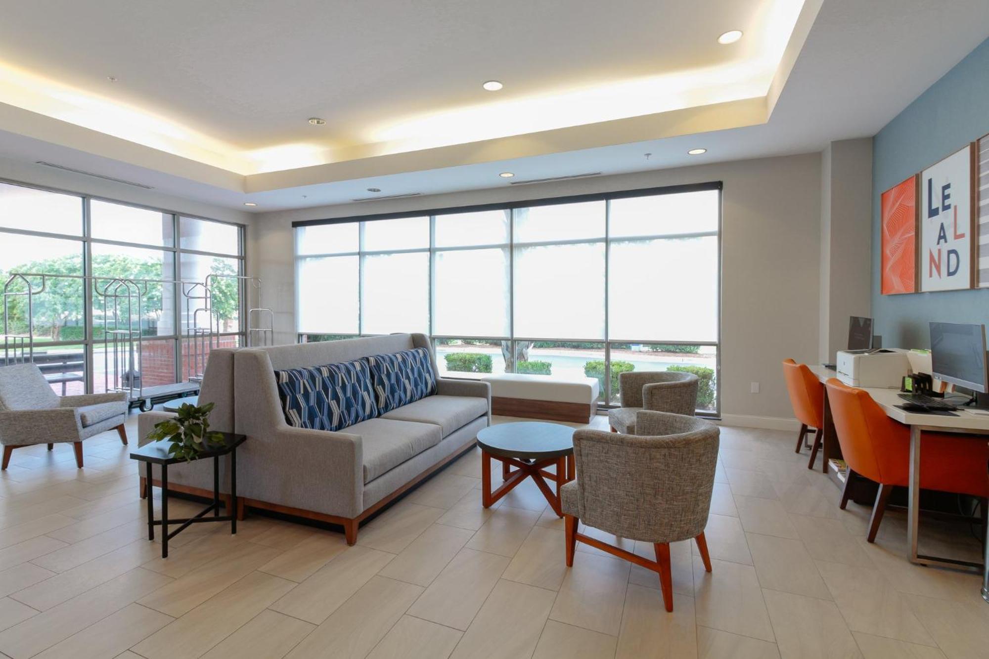 Holiday Inn Express Leland - Wilmington Area By Ihg Exteriör bild