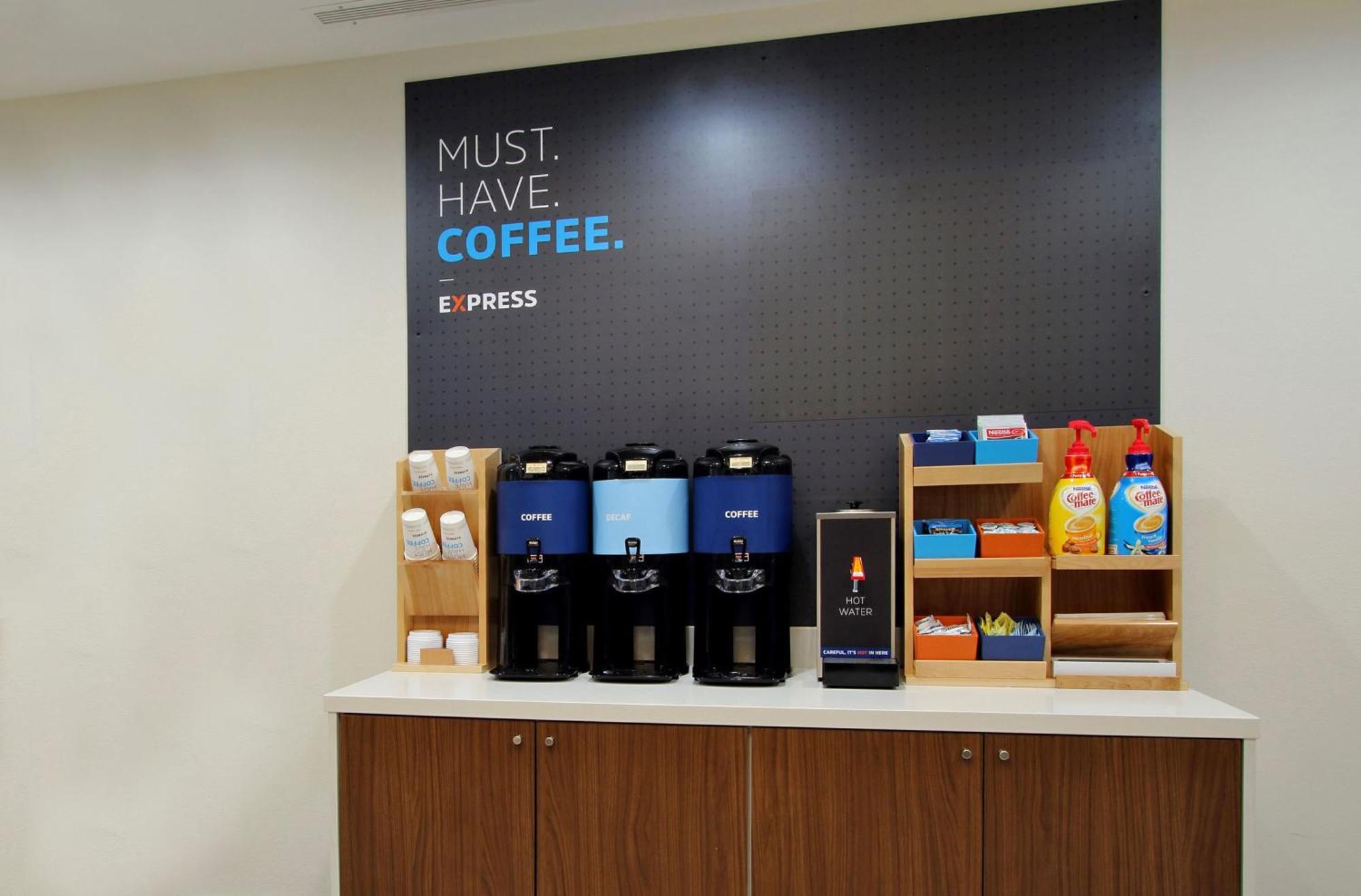 Holiday Inn Express Leland - Wilmington Area By Ihg Exteriör bild